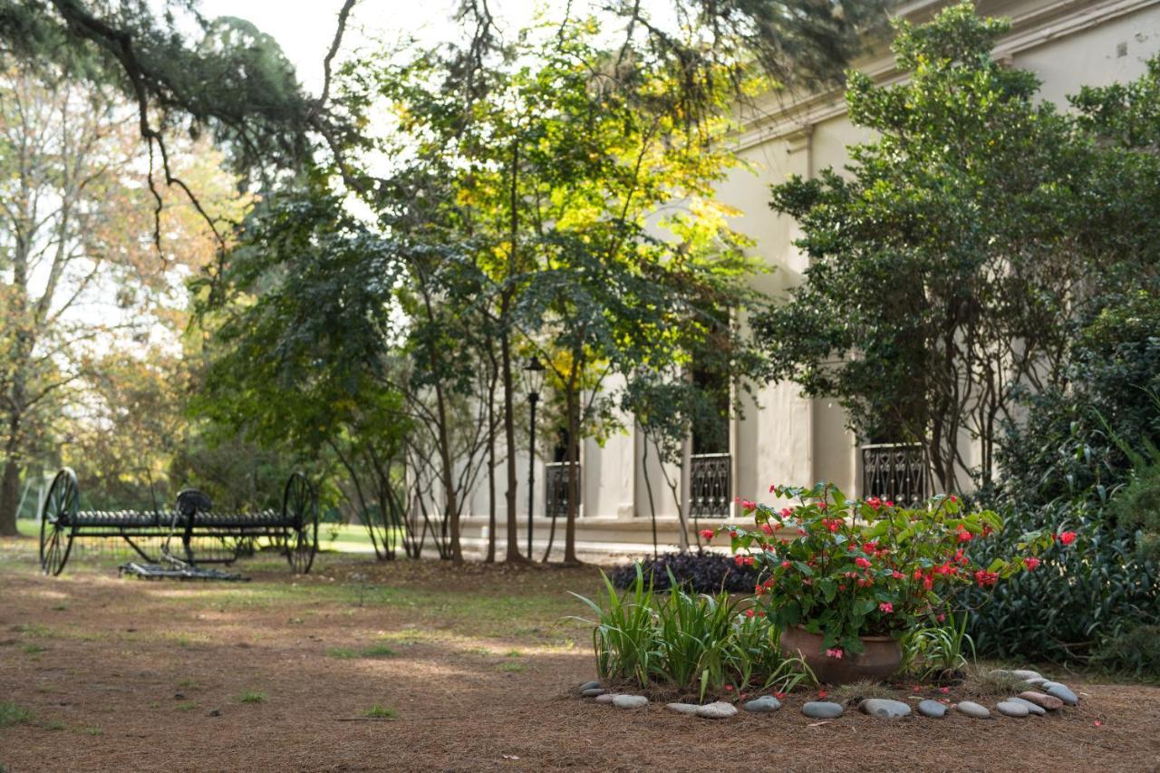 Howard Johnson Resort & Spa Escobar Belén de Escobar Exterior foto