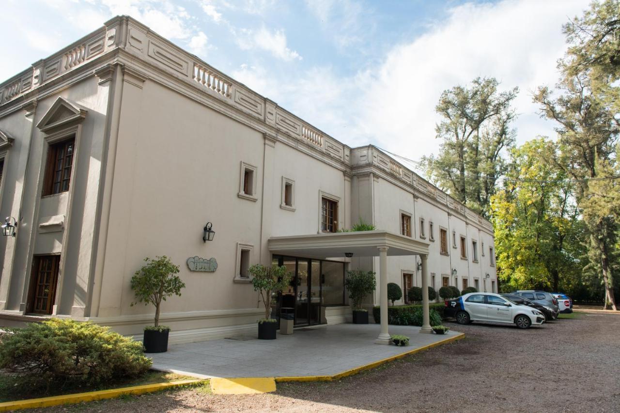 Howard Johnson Resort & Spa Escobar Belén de Escobar Exterior foto